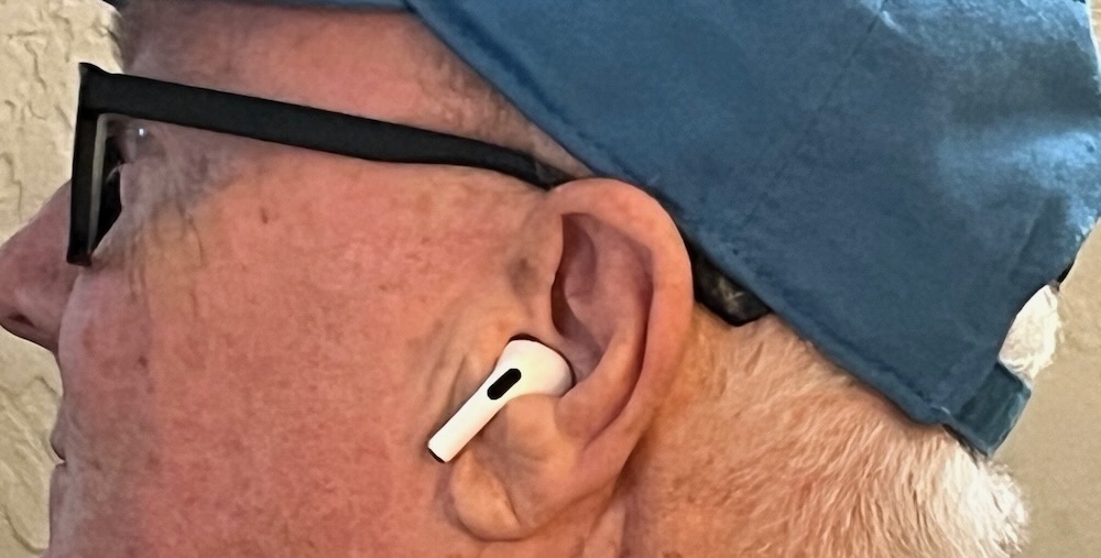 Jim Airpods2